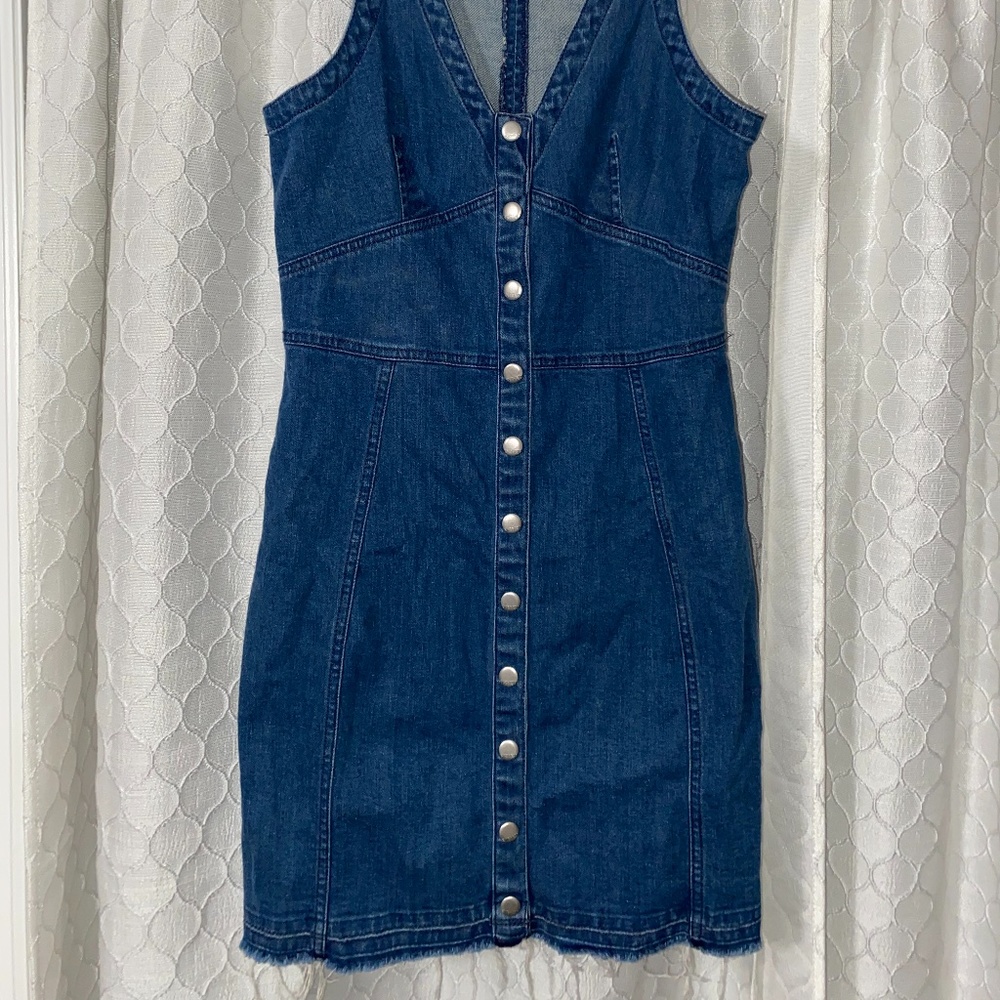 Express Denim Dress - Picture 3 of 5